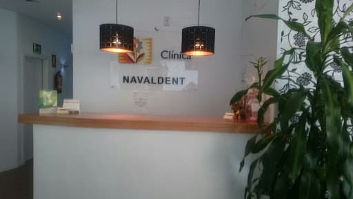 Clínica Dental Navaldent logo