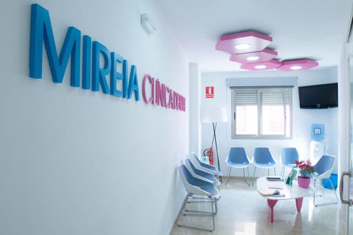 Clinica Dental Mireia logo