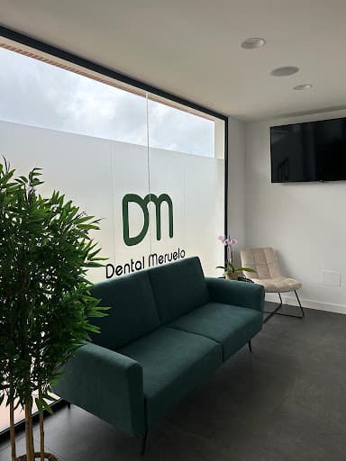 Clinica Dental Meruelo logo