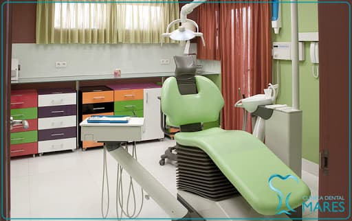 Clinica Dental Mares logo