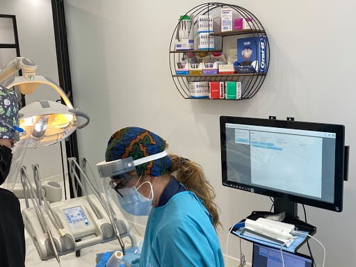 Clinica Dental Life logo