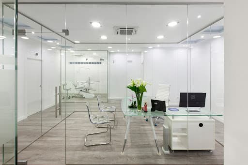 Clinica Dental Ferro logo