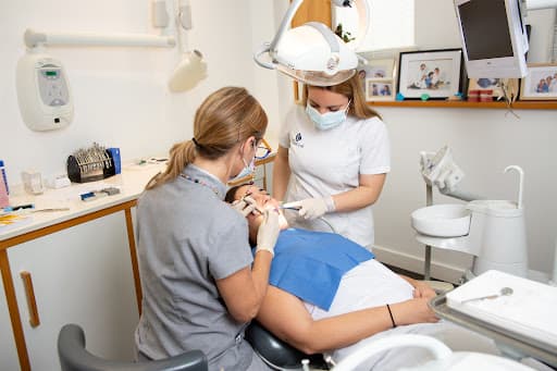 Clinica Dental Conil logo