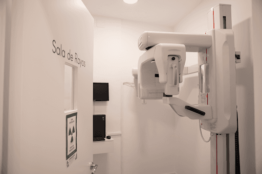 Clinica Dental Cira logo