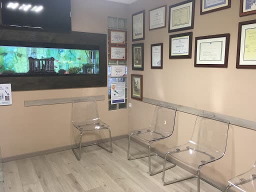 Clinica Dental Bohbot logo