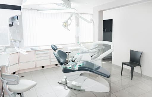 Clinica Dental Hamar logo