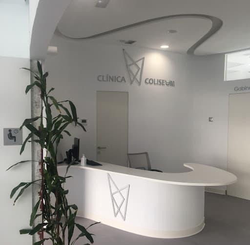 Clinica Dental Coliseum logo