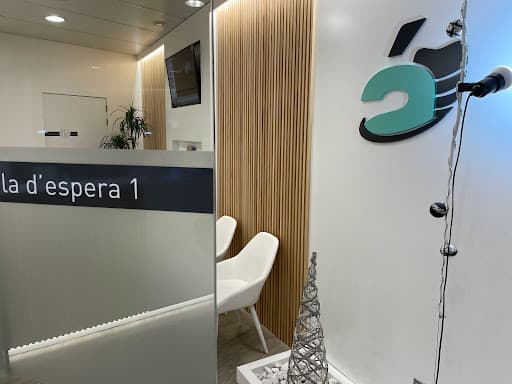 Clinica Dental CAPITÁN logo