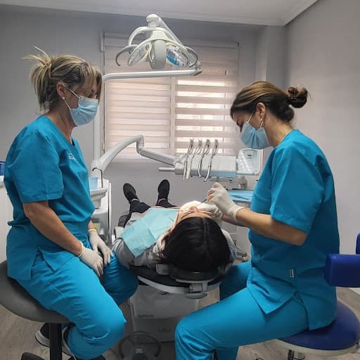 Clinica Dental Blimea logo