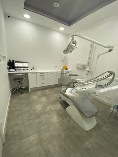 Clinica Dental Llobregat Dental en el Prat de Llobregat logo