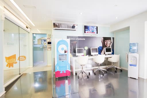 Clinica Dental Kiddor logo