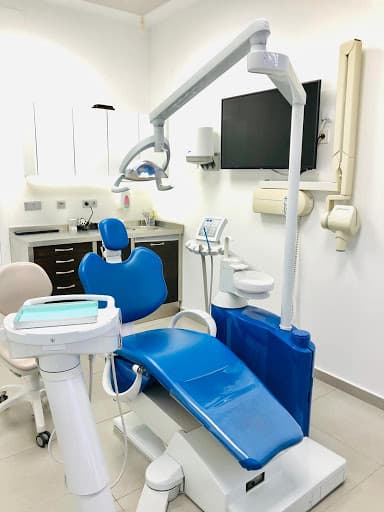 Clinica Dental Estradent logo