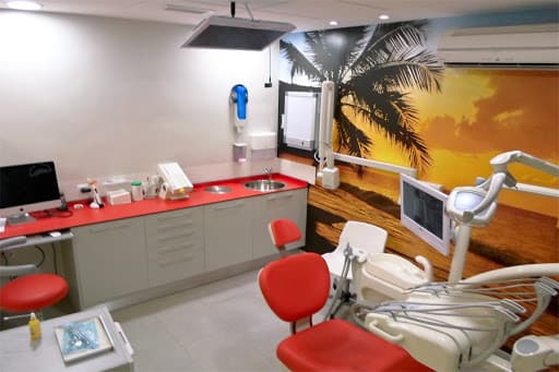 Clinica Dental Salazar logo