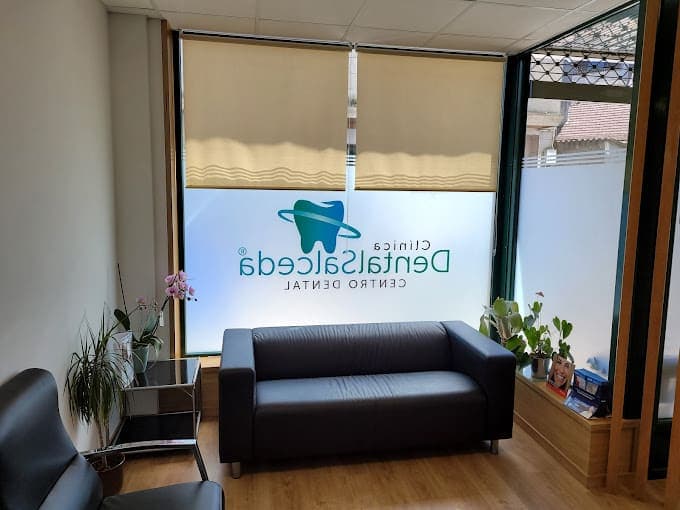 Clínica Dental Salceda Salceda de Caselas logo