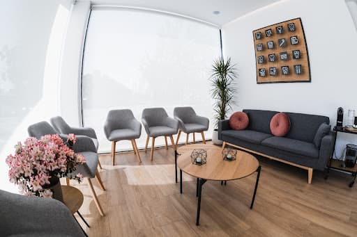 Clinica Dental Premos logo