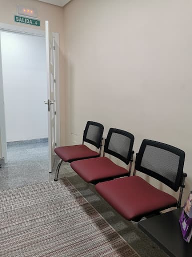 Clinica Dental Cueto logo