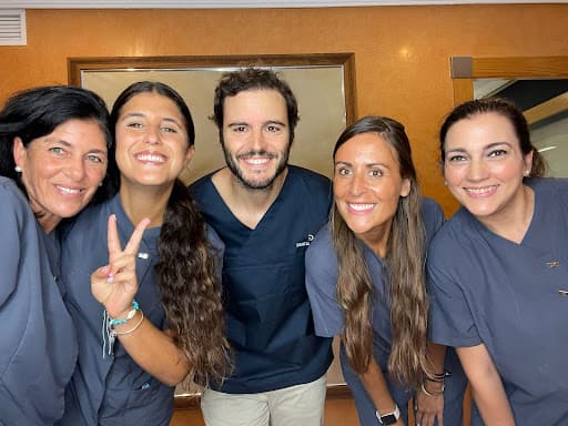 Clinica Dental DentalBarón logo