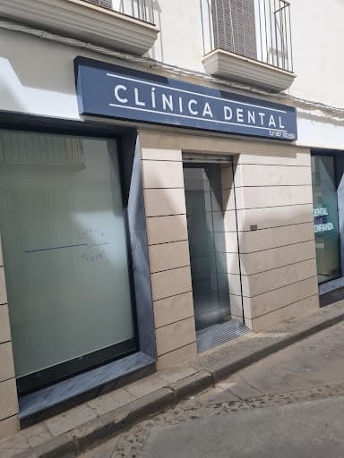 Clinica Dental Matilla logo