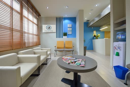 Clínica Dental Ozores logo