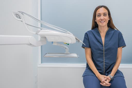 Clinica Dental IOBI logo