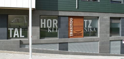 Clinica Dental Ibaiondo logo