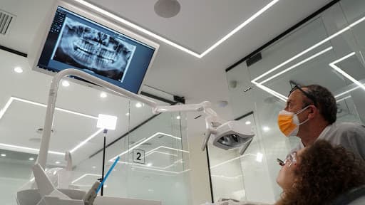 Clinica Dental Esteban logo