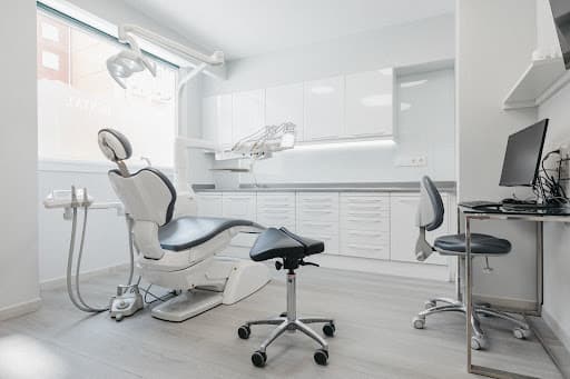 Clinica Dental Zornotza logo