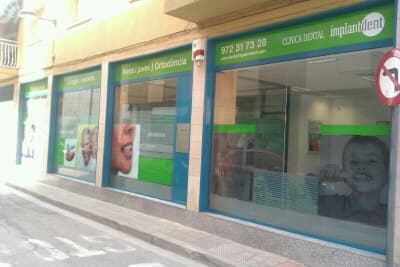 Clinica Dental Implantdent logo