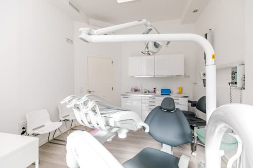 Clinica Dental Paguera logo